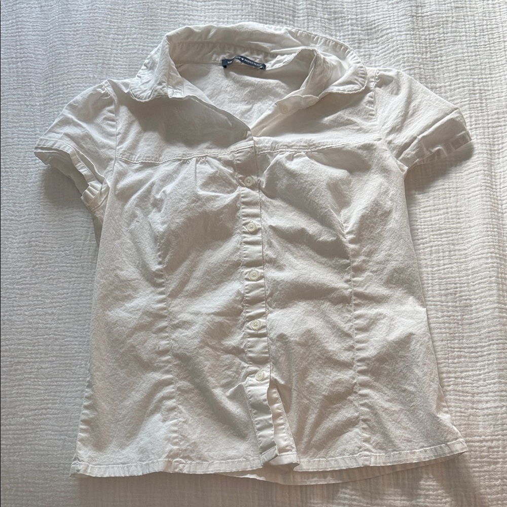 SOLD ON DEPOP!! brandy melville white teagan top button up